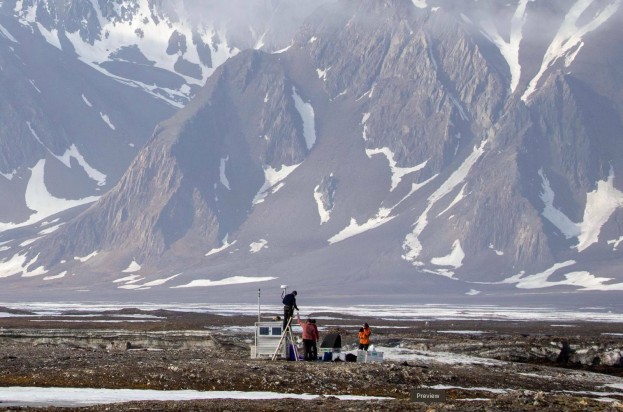 8 days left in our crowdfunding campaign, over 50% funded. Our goal: launch Field Station concept v.3. Join us in transforming how we observe nature.