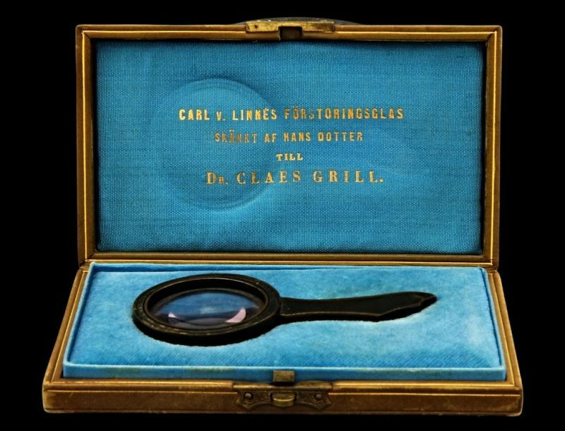 NEW ESSAY published today by iTEXTILIS: The Story No. 9 | Fieldwork – The Linnaean Way | Quadrants, Compasses and Other Scientific Instruments.