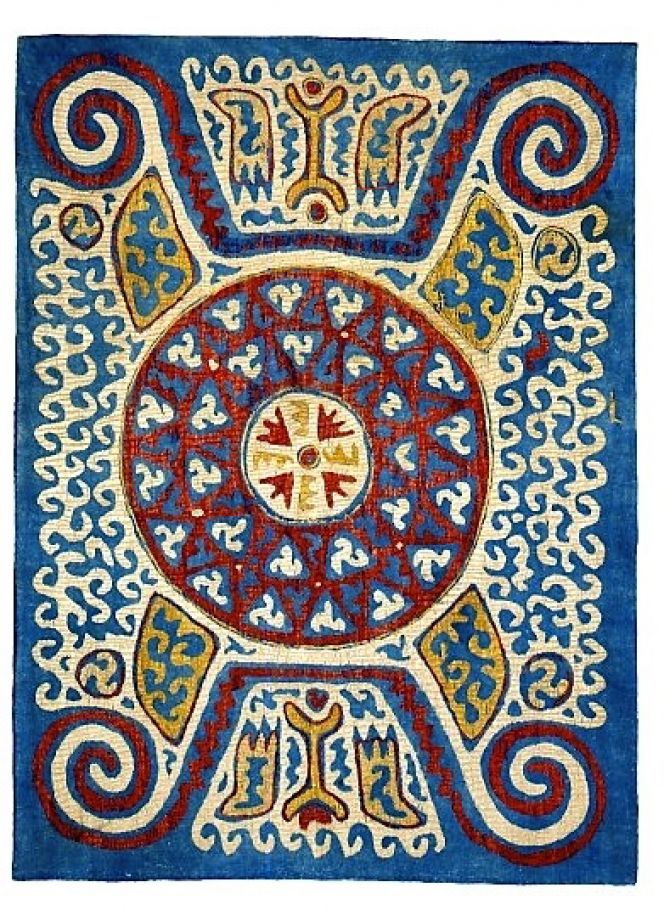 Kaitag region, Daghestan. 18th century. “Spiralling Horns”. Silk embroidery on cotton, 90 x 67 cm. Courtesy of: Textile Art Publications (TAP), London.