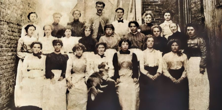 This unique photograph depicted the staff at Remmer’s Shirt Factory around 1906, showing that most seamstresses were young women. It was included in Whitby Gazette in the autumn of 1984 when it was noted: ‘The young women in this formal group were all employees of Remmer’s Shirt Factory, at Olive Buildings, Spital Bridge, Whitby about 78 years ago.’ (Collection: Whitby Museum, Library & Archive, Whitby Gazette 14 Sept. 1984).