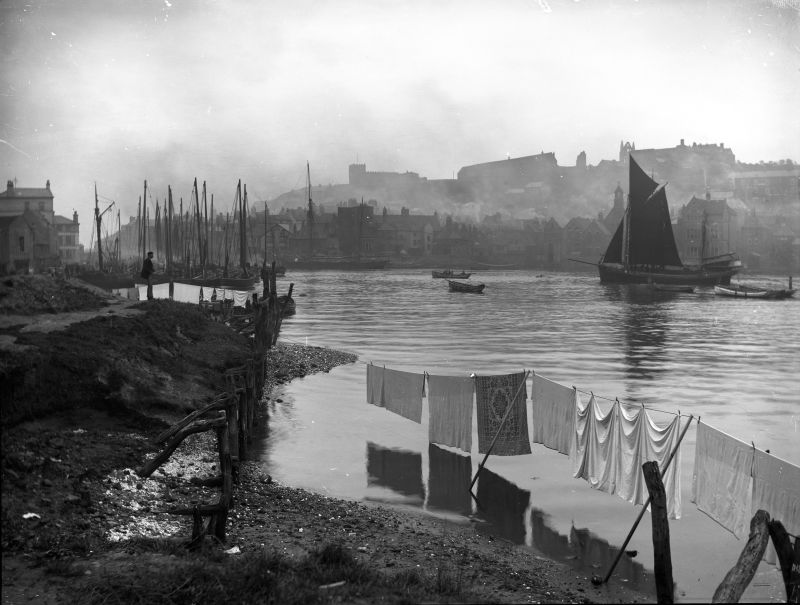 Washing lines extended along the River Esk. One of several photographs taken by Frank Meadow Sutcliffe including laundry during the 1880s and 1890s (Courtesy: Whitby Museum, Photographic Collection, Sutcliffe 6-55B).