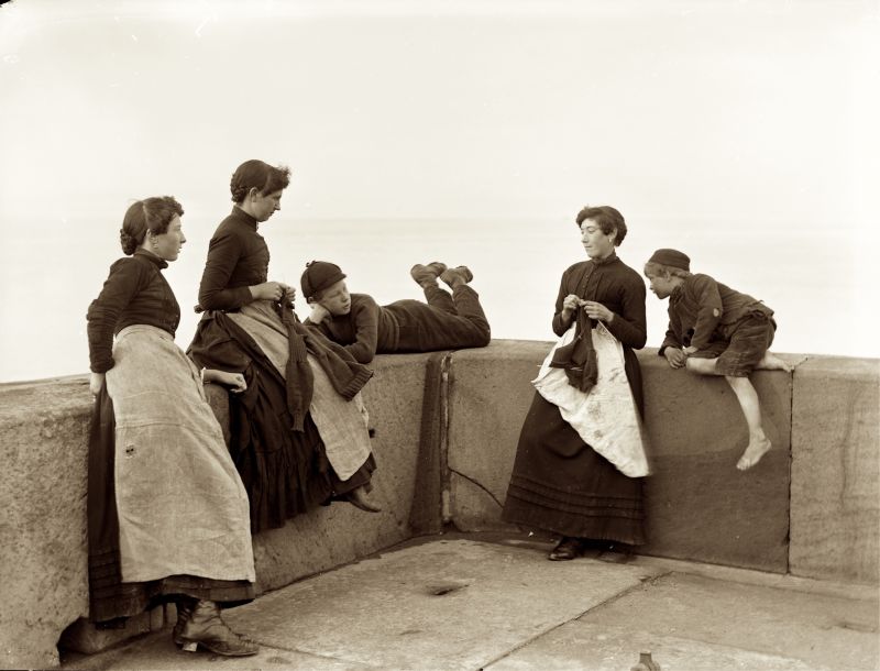  Frank Meadow Sutcliffe took several other photographs of standing or sitting local women and girls, but if sheaths were in use on these portraits, these were concealed by either clothing or arms of the knitting person (Courtesy of: Whitby Museum, Photographic Collection. Photo: Frank Meadow Sutcliffe. 20-45A).