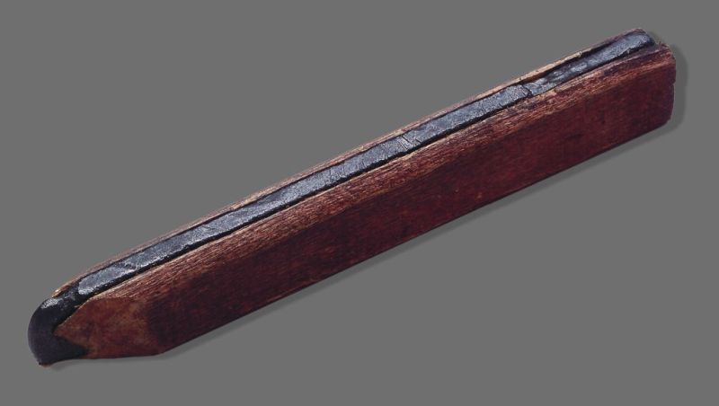 This graphite pencil is a rare survivor of an early model, dating from around 1700 or slightly later. Some of Pehr Kalm’s purchases of pencils were probably of a similar design, featuring a piece of graphite rock carved to a suitable size for writing. While a few of these listed pencils were also fitted with a holder or even a brass holder. (Courtesy: A.W. Faber-Castell Archive, Germany).