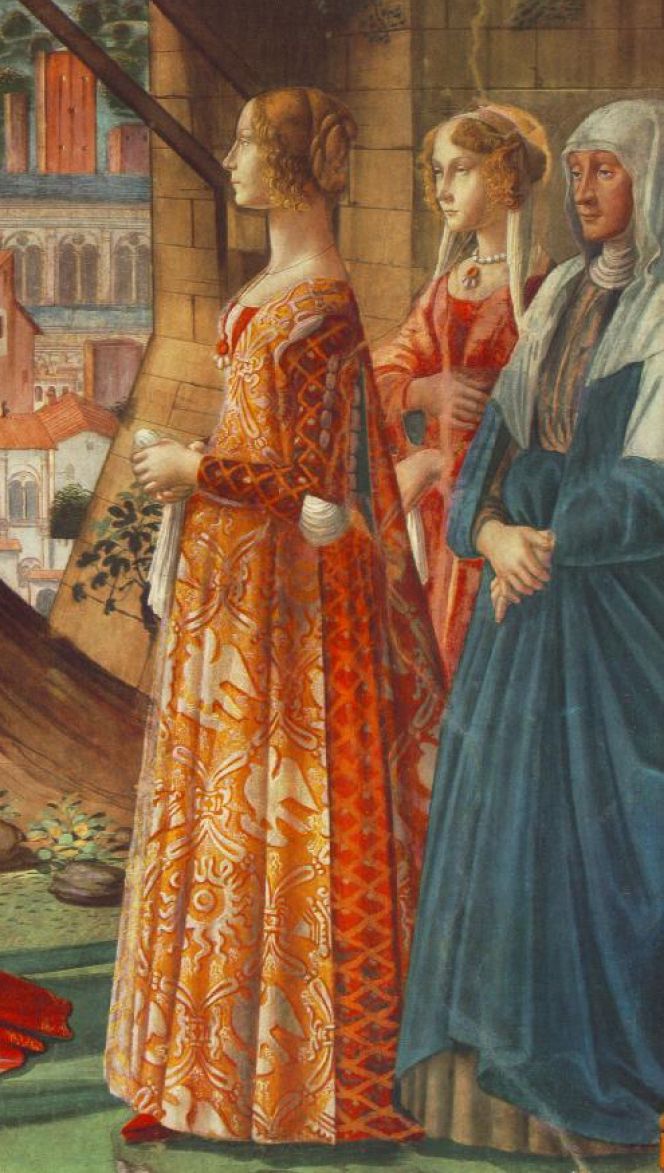 The detail of this fresco “The Visitation” in the Tornabuoni chapel, Santa Maria  Novella church in Florence from circa 1488 – is one good example among a myriad of  depictions from the 14th and 15th century revealing exquisite Italian silks or velvets in  clothing and fashion. Fabrics of a similar sort were used for the ecclesiastical textiles  in St Petri church, as well as for the wealthy citizens’ dress in Malmö. (Public Domain: Wikimedia).
