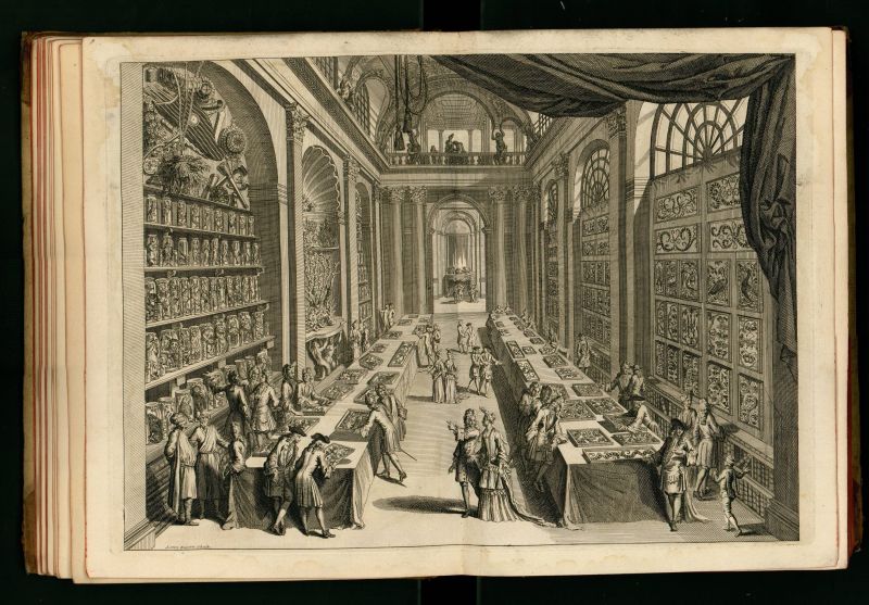 As an example of Sloanes further networking, an image from the Dutch textile merchant and collector Levinus Vincent’s (1658-1727) cabinet of curiosities is enlightening in more than one way. Over many years, Levinus had designed and collected a great variety of natural history and ethnographical objects for this cabinet – assisted by his wife Joanna van Breda (16?-1715). The collection was a main attraction for wealthy individuals in the Dutch Republic and foreign visitors alike, aiming to show scientific symmetry, harmony and aesthetic ordering of Nature. Judging by this detailed depiction from circa 1705, the “museum” was displayed in magnificent settings in Harlem, with selected boxes placed on long tables covered with linen cloths – including desirable “exotic” objects purchased, bartered, looted or maybe just collected for free from far-flung countries, whilst the weaving of linen cloth was a domestic speciality of the Dutch. There is no evidence for that Hans Sloane visited the cabinet and he and Levinus had slightly different approaches/professions to natural history and textile materials, but even so correspondence linking the two men are still extant. (From: Vincent Levinus, Wondertooneel der natuur…frontispiece, Harlem 1715. Wikimedia Commons).