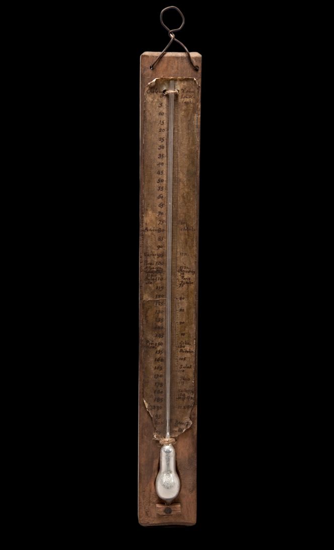The only apostle who seems to have lacked access to a thermometer was Pehr Osbeck when the Swedish East India Company ship returned from Canton. Sailing close to Java on 6th February in 1752, he noted: ‘I had no thermometer, but the leaves of Camellia and of the Batatas showed that it was colder here than in China. The accounts of seamen of a greater degree of cold at the South Pole are pretty probable.’ This replica of Anders Celsius’ thermometer of glass and wood, dating 1741-1742, may have been a model used by the travelling naturalists, or a more weather-resistant model where the temperature scale was engraved into a metal or wooden model. (Courtesy: Tekniska museet, Sweden, TEKS0055284, Digitalt Museum).
