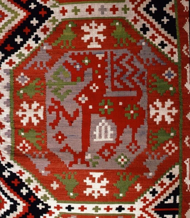 Double interlocked tapestry with lion within eight-sided frame, part of bedcover. Färs, Skåne, Sweden, c. 1800. (Owner: Regionmuseet, Kristianstad). Photo: The IK Foundation, London.